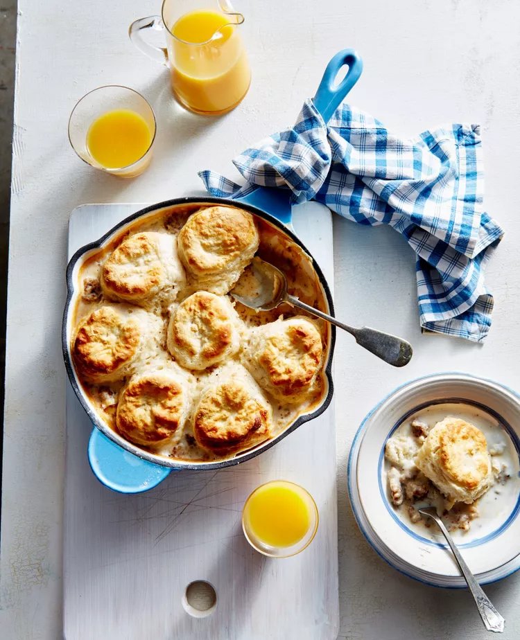 Biscuits and Gravy Skillet