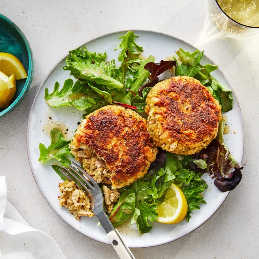 Easy Tuna Cakes with Greens & Lemon Dressing 