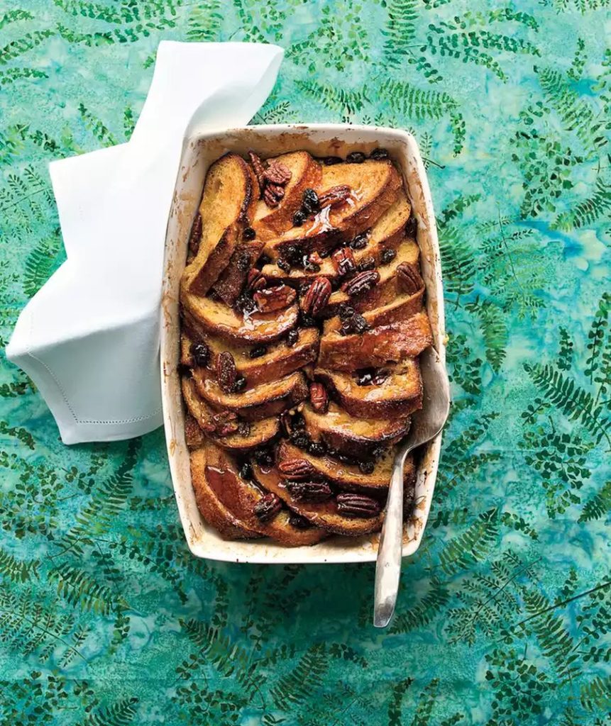 French Toasts with Pecans and Raisins