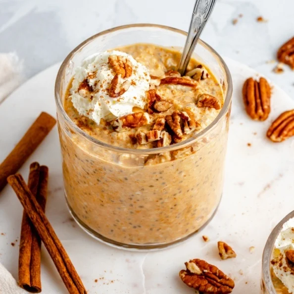 Pumpkin Pie Overnight Oats with Chia