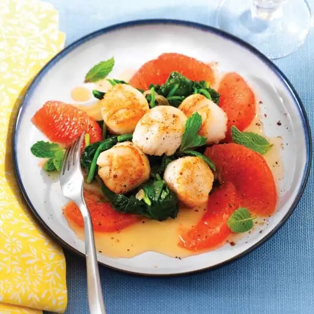 Scallops with Wilted Spinach, Grapefruit, and Mint