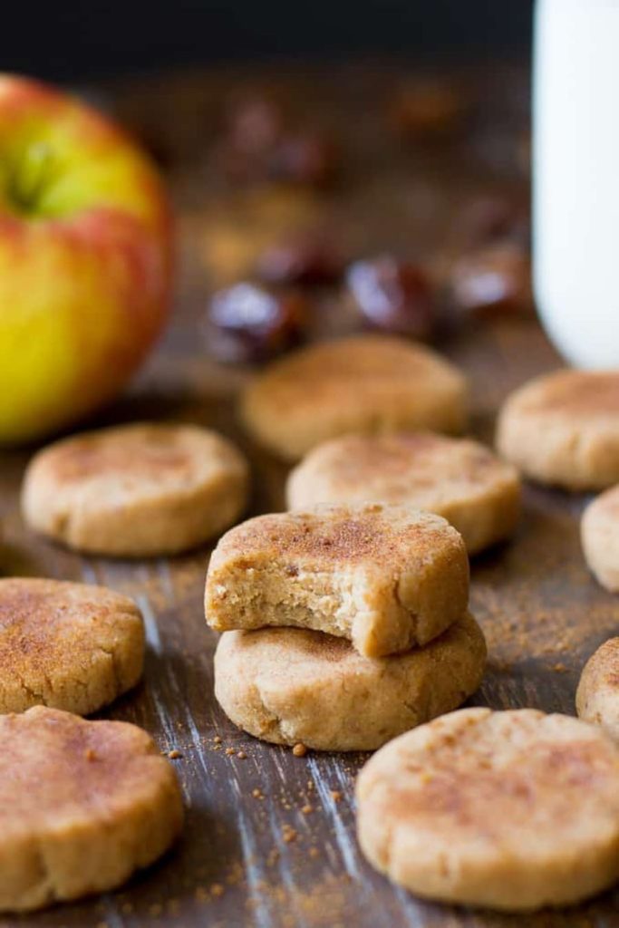 Apple Cinnamon No-Bake Cookies