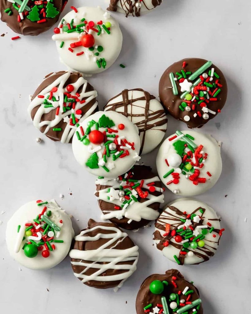 Holiday Sprinkle Dipped Oreos