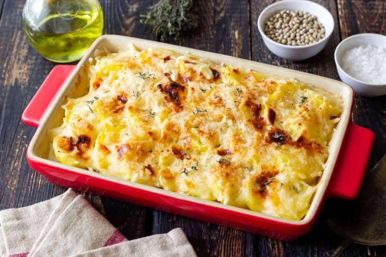 Easy Hamburger Potato Casserole: A Delicious and Comforting Meal