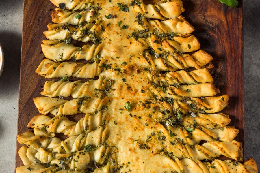 Christmas Tree Garlic Bread Recipe