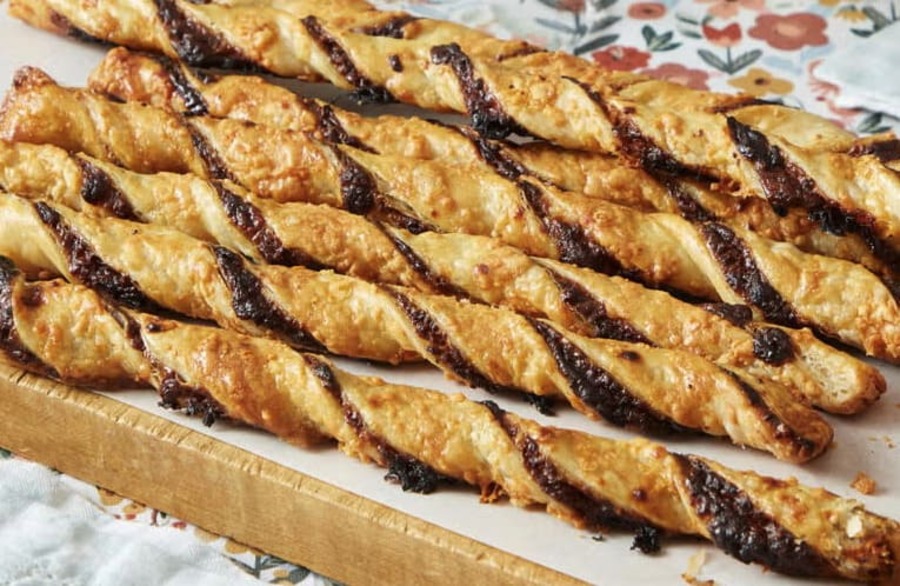 Apple Butter Cheese Twists