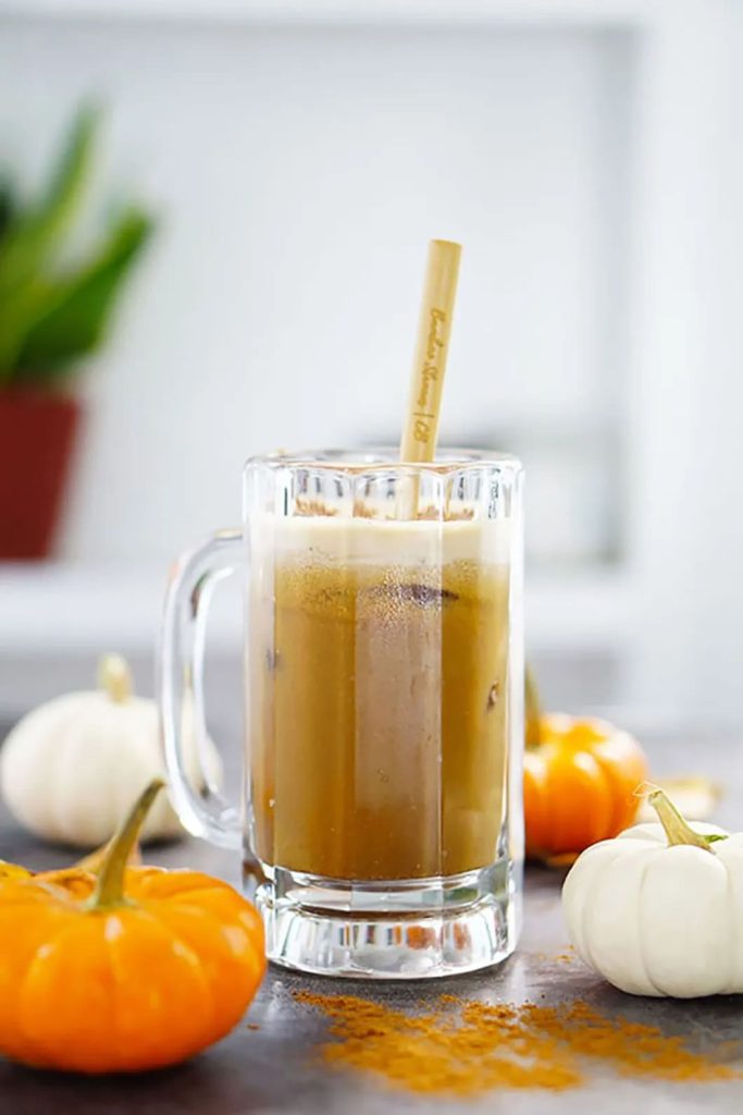 Naturally Sweetened and Dairy-Free Pumpkin Spice Latte