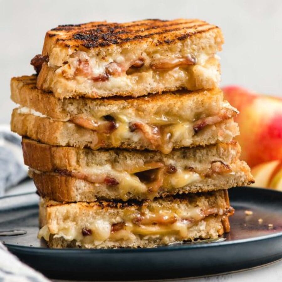 Apple and Brie Grilled Cheese