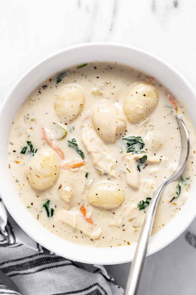 Copycat Olive Garden Chicken Gnocchi Soup