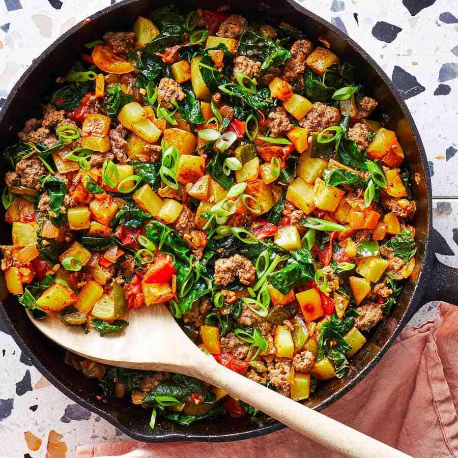 Ground Beef and Potatoes Skillet