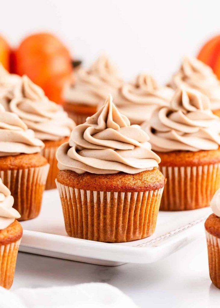 Pumpkin Spice Cupcakes with Cream Cheese Frosting