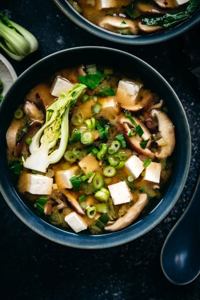 Quick Miso Soup with Dashi and Green Onions