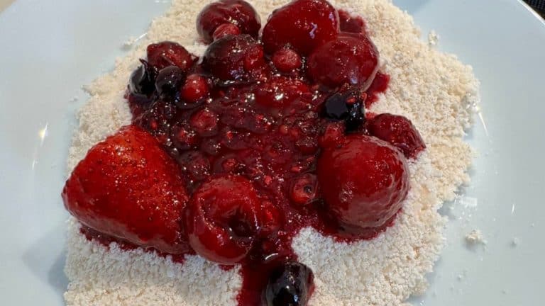 Berry-Topped Tapioca Crepes: Simple, Healthy, and Delicious