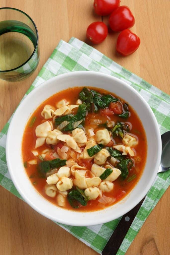 Creamy Parmesan Tomato and Spinach Tortellini Soup