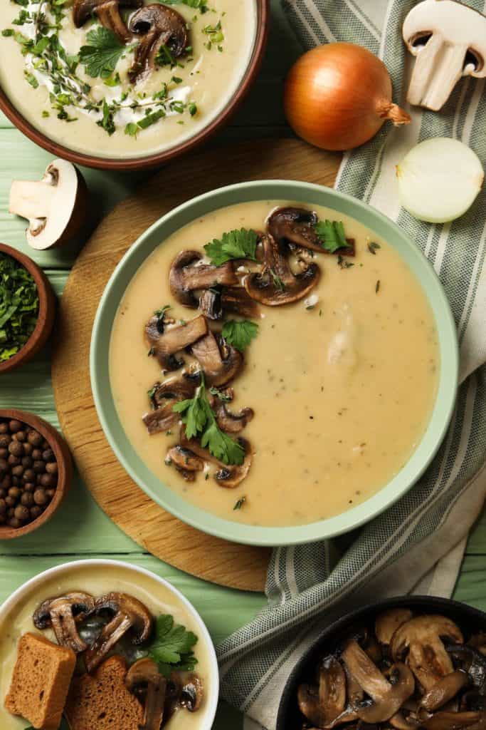 Mushroom and Cottage Cheese Soup