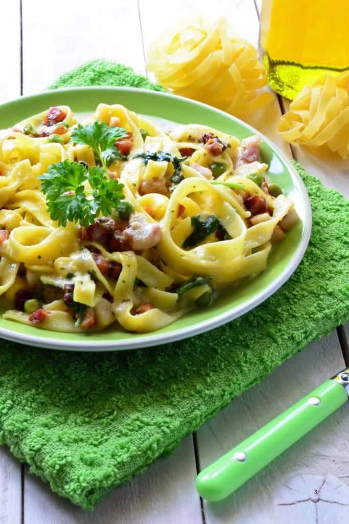 Pasta with Peas and Pancetta