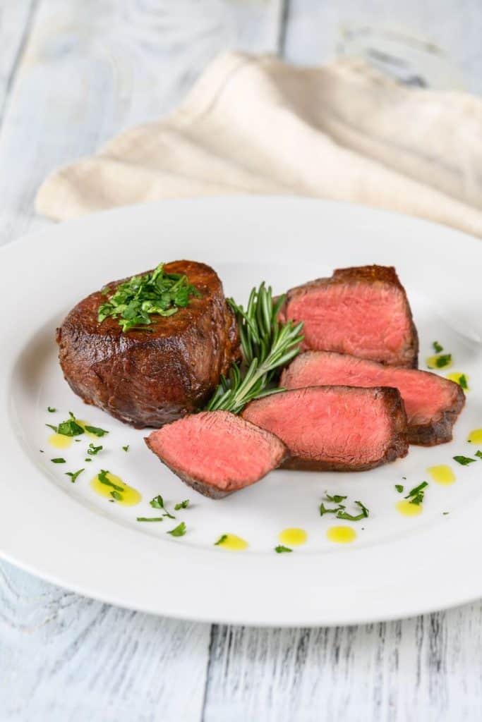 Pan-Seared Filet Mignon with Garlic Butter